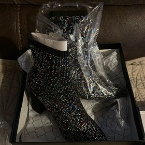 Multi Color Pull on Booties